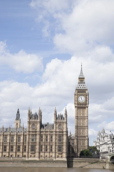 Big ben en de huizen van het Parlement, Londen — Stockfoto