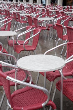 Cafe masa ve sandalyeler San Marcos - St Marks Meydanı, Venedik