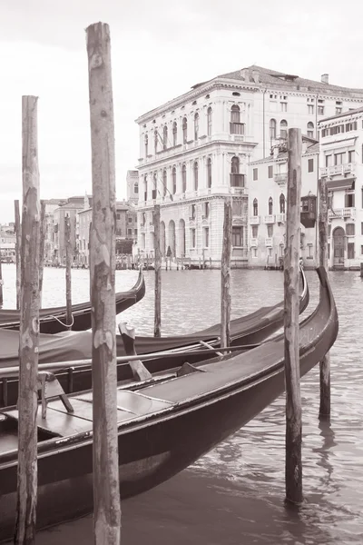 Góndola en Venecia, Italia — Foto de Stock