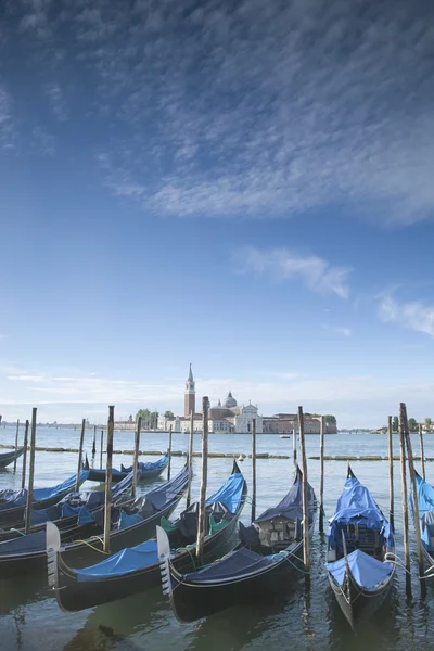 San Giorgio Maggiore Church and Gondola Boats, Venice — Stock Photo, Image