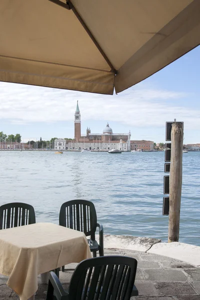 San Giorgio Maggiore Church and Cafe Table and Chair, Venice — Stock Photo, Image