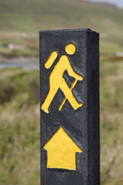 Sarı Hiking işareti