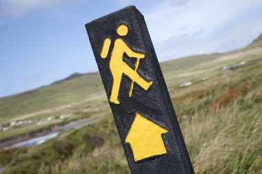 Sarı Hiking işareti