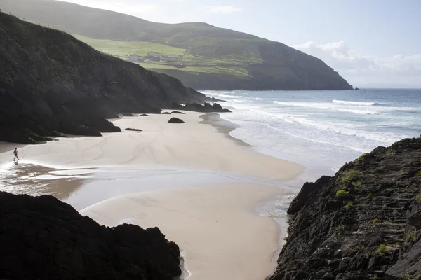 Coumeenoole Beach, przy drogach Slea Head; Półwysep Dingle — Zdjęcie stockowe