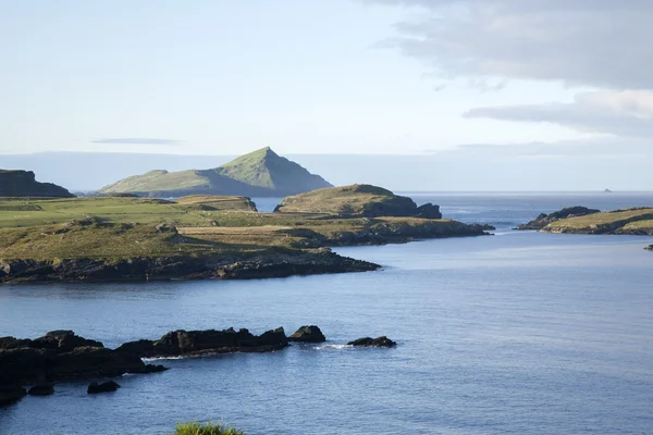Pohled na ostrovy Skellig od Valentia Island — Stock fotografie