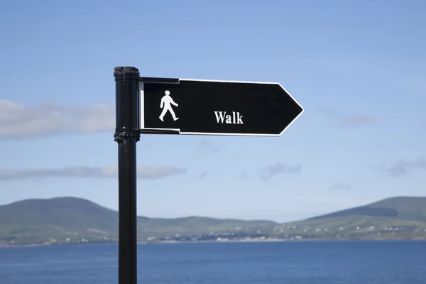 Walking Sign on Coast — Stock Photo, Image