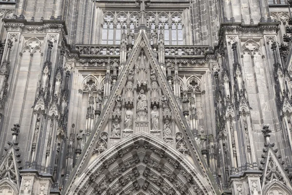 Gevel van de kathedraal van Keulen — Stockfoto