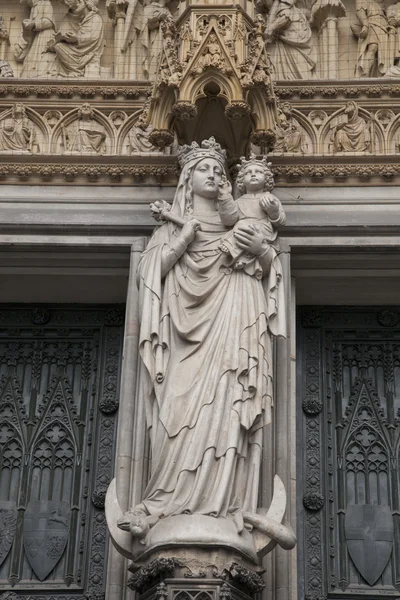 Estatuas de la Virgen María, Catedral, Colonia — Foto de Stock