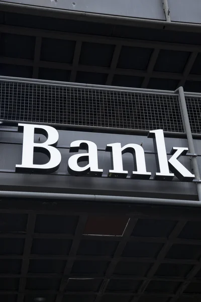 Банк Підпис на фасаді будівлі — стокове фото