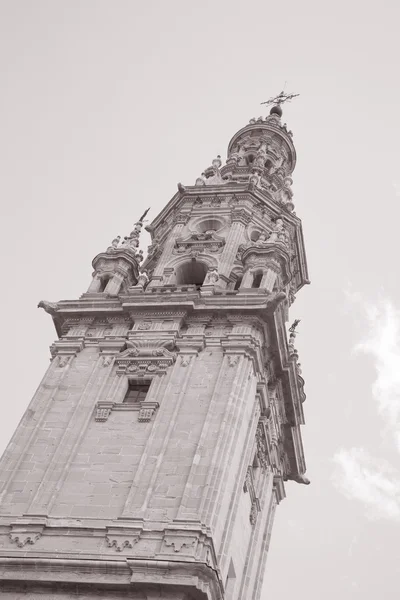钟楼-大教堂，圣多明各德拉公路布尔戈斯 — 图库照片