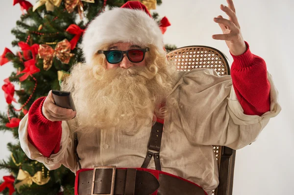 Santa Claus cerca del árbol de Navidad — Foto de Stock