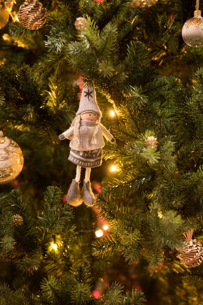 Albero di Natale decorato — Foto Stock