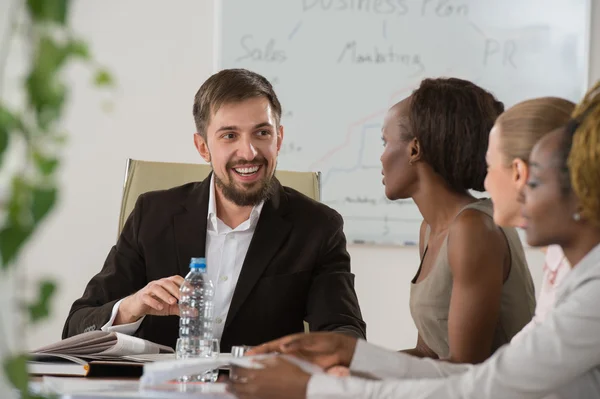 Geschäftstreffen im Büro — Stockfoto