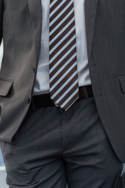 Tanınmayan işadamı vücut