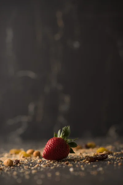 Fresh strawberry with crumbs — Stock Photo, Image