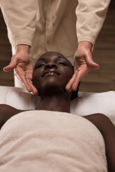 Woman enjoys massage — Stock Photo, Image