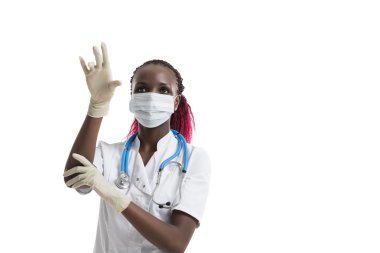 sanal ekran ile çalışan doktor