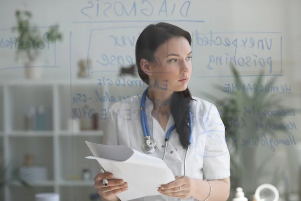 Médico médico trabajando — Foto de Stock