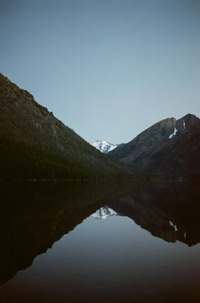 Mountain Lake at summer — Stock Photo, Image