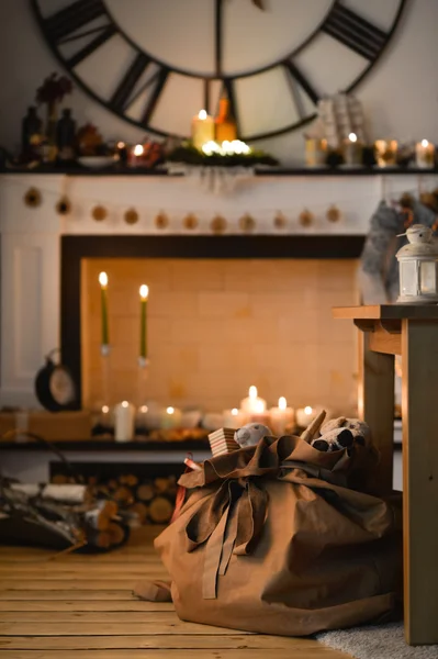 Chimenea de Navidad en casa — Foto de Stock