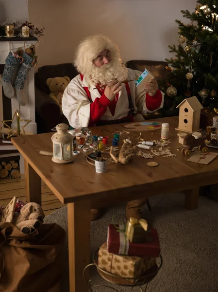 Weihnachtsmann zu Hause — Stockfoto