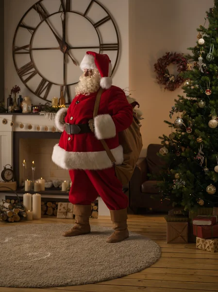 Санта-Клаус дома — стоковое фото
