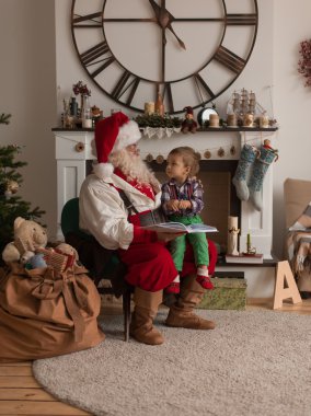 Noel Baba ile çocuk okuma kitabı