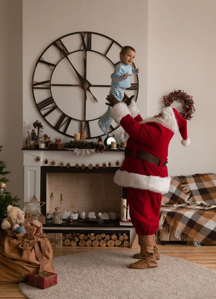 Santa Claus with Child at Home — Stock Photo, Image