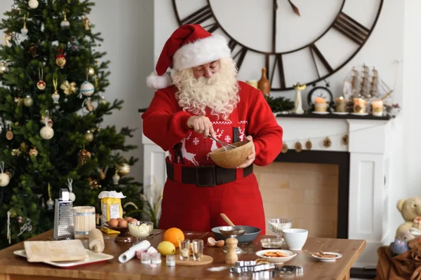 Noel Baba yemek Noel kurabiyeleri — Stok fotoğraf