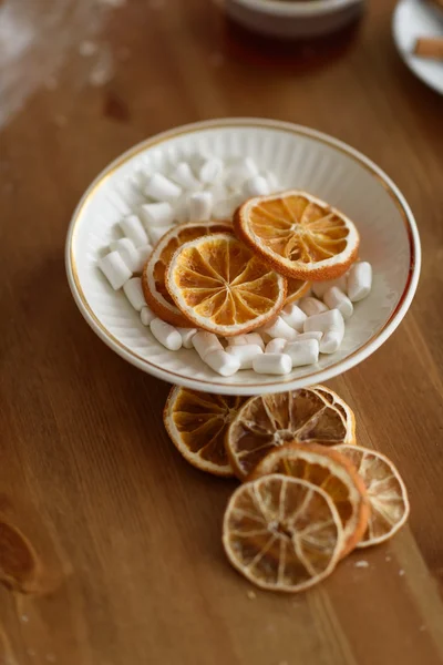 Dry Oranges and Marshmallow — Stock Photo, Image