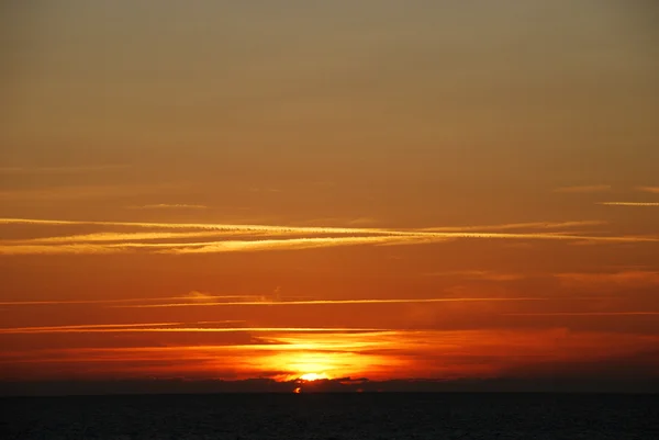 Ciel lisse au coucher du soleil — Photo