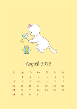 Ağustos 2022 takvimi. Takvim şablonu, kelebek ağıyla yıldız yakalayan sevimli beyaz bir kediyle süslenmiş. Vektör illüstrasyonu 10 EPS.
