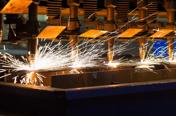 Máquina de corte de oxigênio CNC industrial — Fotografia de Stock