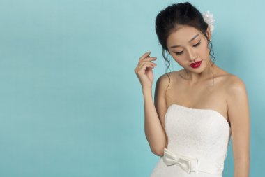 güzel Asyalı gelin