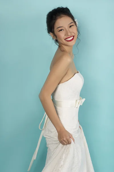 Beautiful Asian Bride — Stock Photo, Image
