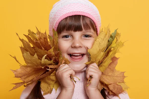 Happy Little Child Baby Girl Laughing Playing Autumn Leaves Looks — Stock Photo, Image