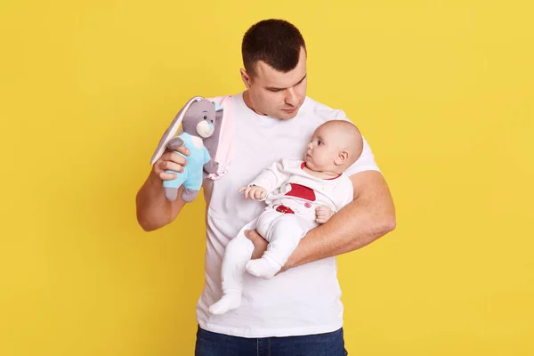 Happy Father Playing His Baby Son Girl Bright Rattle Dad — Stock Photo, Image