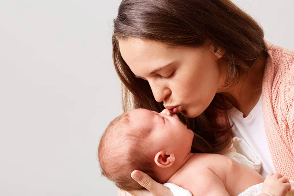 Closeup Portrait Winsome Woman Kissing Her Newborn Baby Closed Eyes — Stock Photo, Image