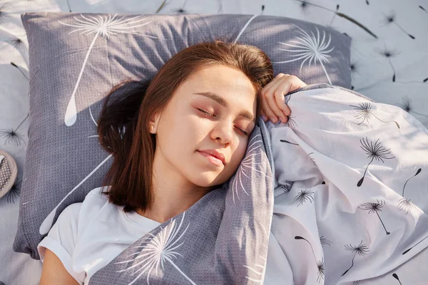 Young Adult Dark Haired Female Closed Eyes Lying Soft Pillow — Stock Photo, Image