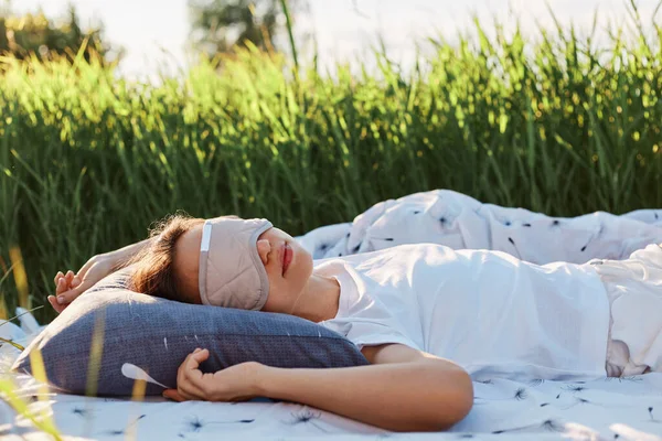 Portrait Woman Wearing Sleeping Mask White Shirt Lying Soft Bed — Stock Photo, Image