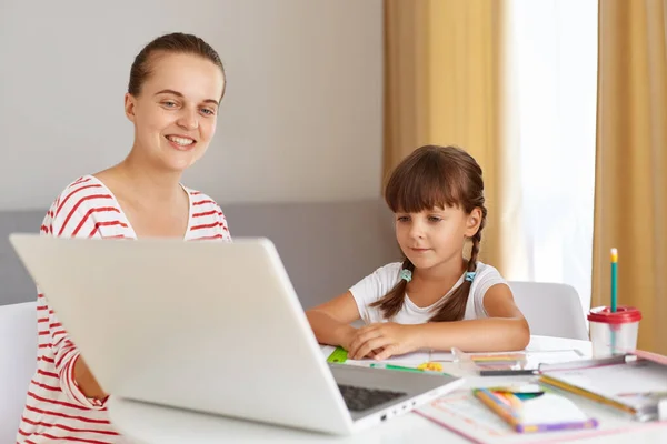 Indoor Shot Female Little Girl Child Wearing White Shirt Has —  Fotos de Stock