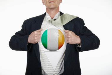 Futbol topuyla - İrlanda Açık gömlek çekerek süper kahraman