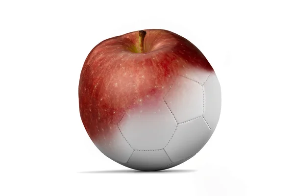 Футбольный мяч на белом до красного яблока — стоковое фото