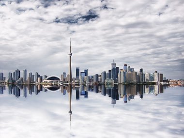 Güzel Toronto Cityscape su yansıması ile