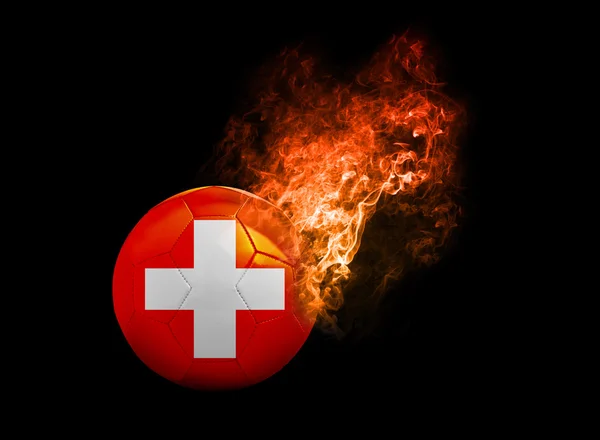 Flaming pelota de fútbol en el fondo negro bandera suiza —  Fotos de Stock
