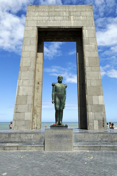 Statue of Belgian king Leopold I at De Panne, Belgium — Stock Photo, Image