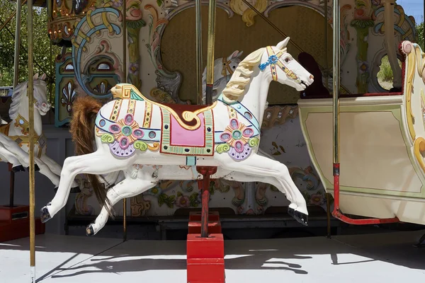 Merry-go-round sulla spiaggia belga — Foto Stock