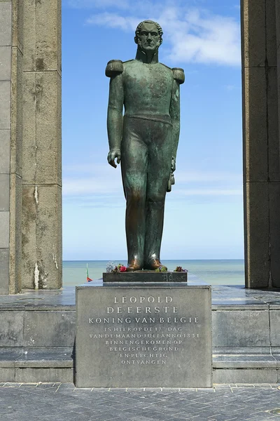 Statue of Belgian king Leopold I at De Panne, Belgium — Stock Photo, Image