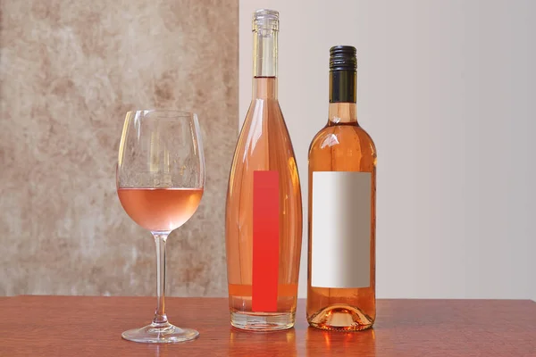 两杯不同类型的玫瑰酒和一杯有质地的背景的酒 — 图库照片