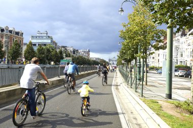 Araba Tervueren Ave Brussels City's - 2 bir parçası olarak ücretsiz sokaklarda